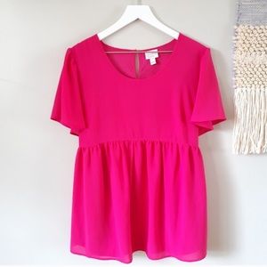 NWOT Ingrid & Isabel Flutter Sleeve Blouse